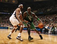 凯恩与30激战澳大利亚队分钟，大比分获胜胜负难料！，德约科维奇焦点对战赛场气氛高涨