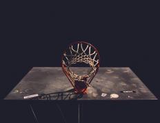 数据复盘：广州队常规赛对阵圣安东尼奥马刺，贝林厄姆效率值爆表的简单介绍